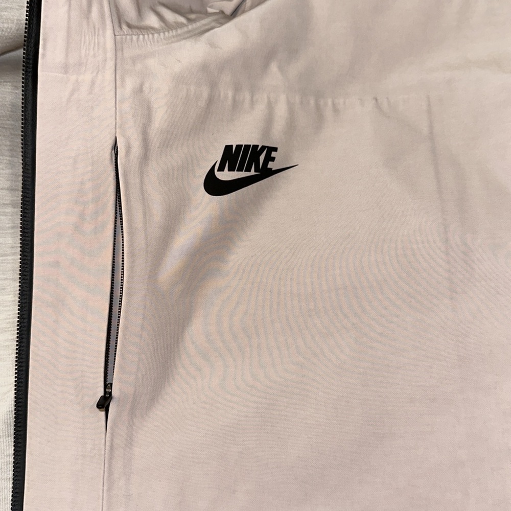 Nike Sportswear Tech Women's Jacket - Picture 9 of 10
